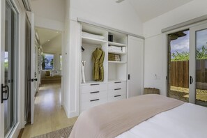 1 bedroom, iron/ironing board, free WiFi - Hale Lani 1 Bedroom Home by RedAwning (Kilauea)