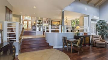House, 4 Bedrooms | Interior