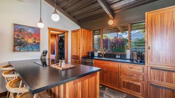 Rumah, 2 kamar tidur | Dapur pribadi | Lemari es, mesin pembuat kopi/teh, dan pemanggang roti