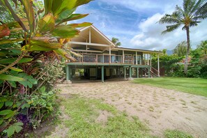 House, 5 Bedrooms | Exterior