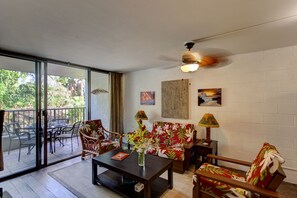 Living room - Maluhia Kahakai 2 Bedroom Condo by RedAwning (Hilo)