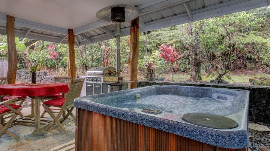 Aloha Ohia Hale 1 Bedroom Home by RedAwning