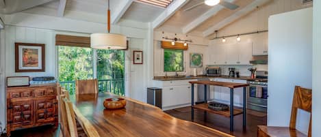 Casa, 5 habitaciones | Cocina privada | Horno y cafetera y tetera
