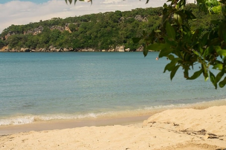 On the beach, beach towels. VILLA AZUL-INCREDIBLE VIEWS