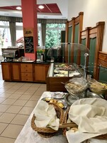 Desayuno buffet incluido todos los días 