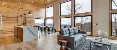 Smart TV, fireplace, Netflix, DVD player