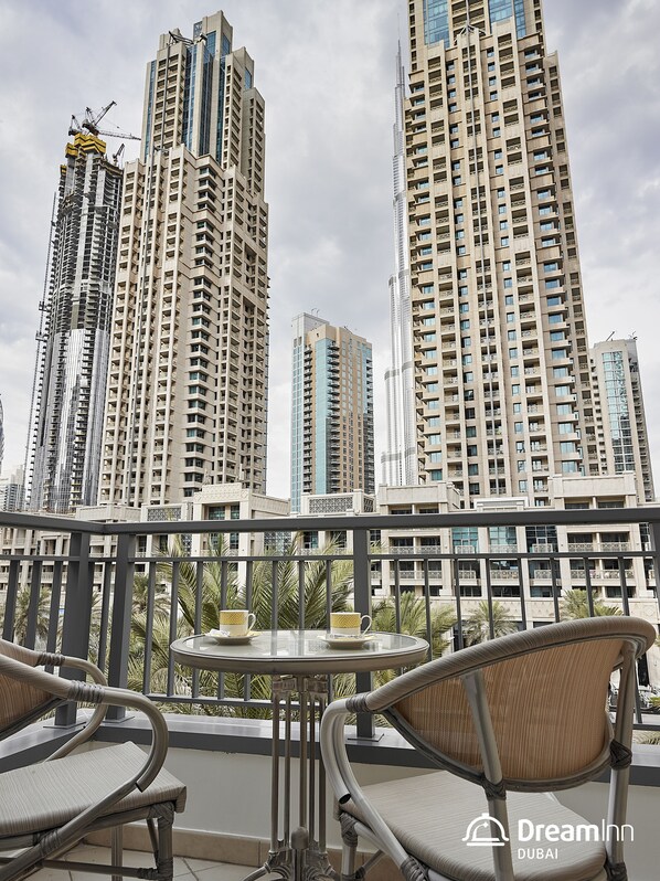 Premium Apartment, 2 Bedrooms, Terrace | City view - Dream Inn Claren Downtown With Private Terrace (Dubai)
