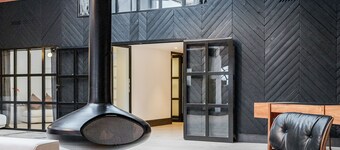 Skyline Water Front Penthouse Apartment