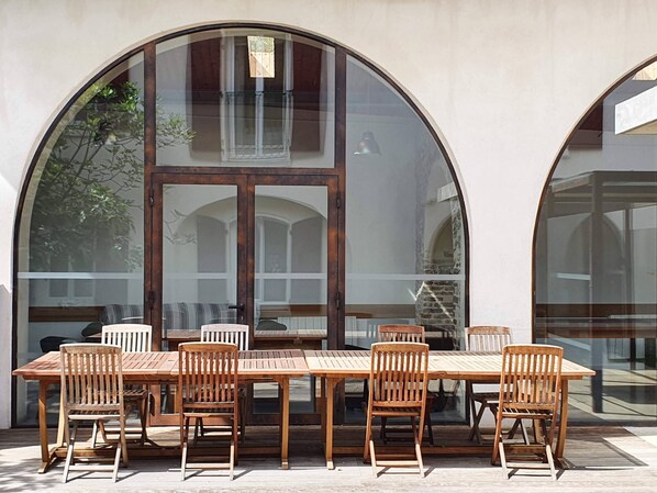 Outdoor dining - Cottage Les Arches - 15 people - 6 bedrooms (Beauvallon)