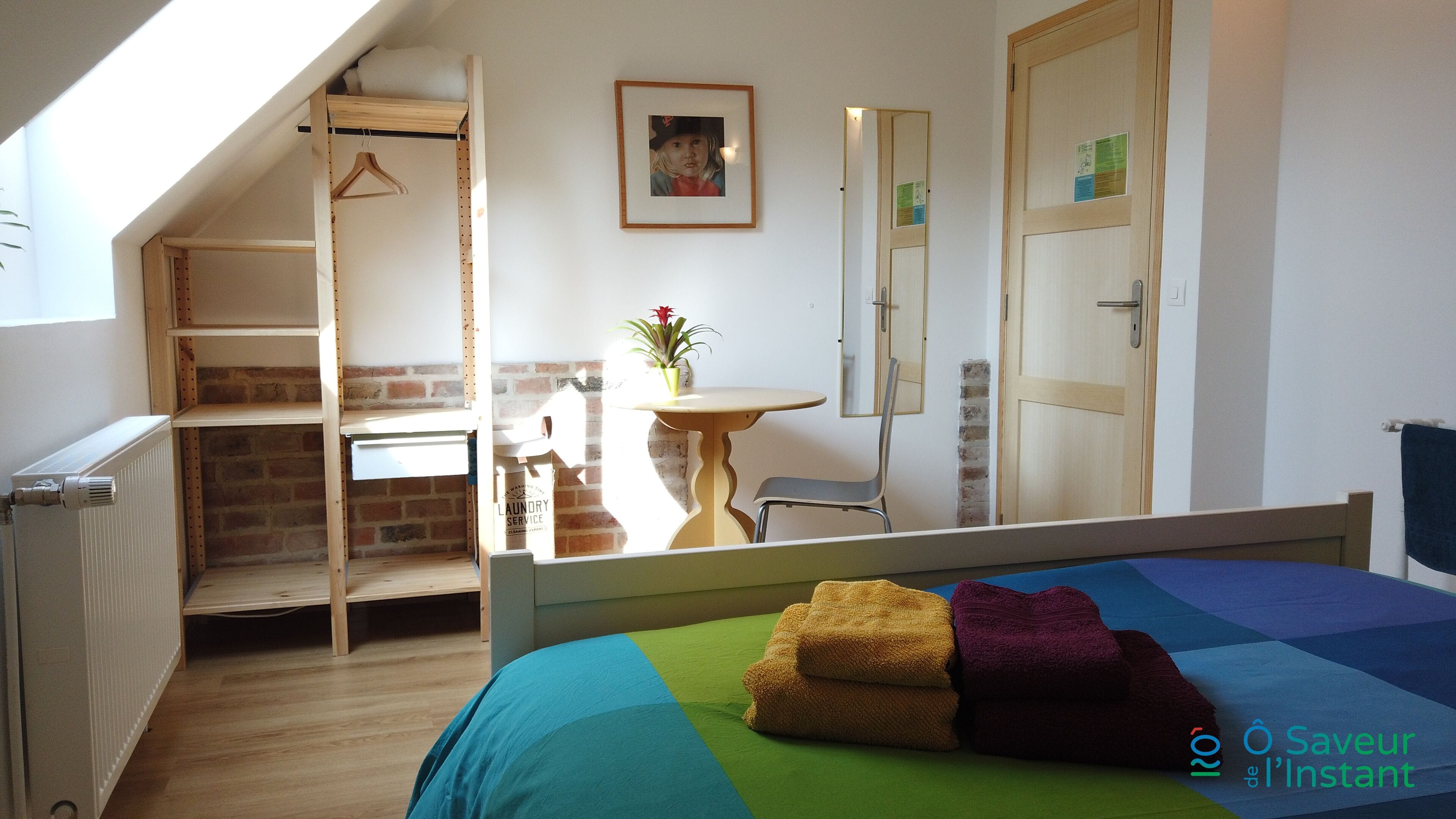 Skrivebord, blendingsgardiner, lydisolert og wi-fi (inkludert)