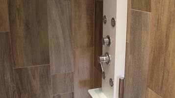 Douche de la salle de bain