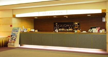 Smoking Triple Twin Cot / Uozu Toyama