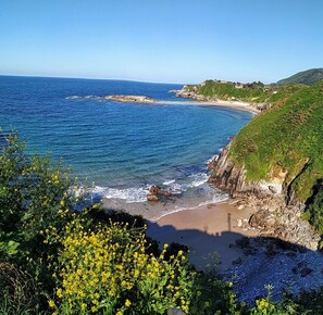 Beach nearby - MODERN APARTMENT IN PECHÓN (Pechón)