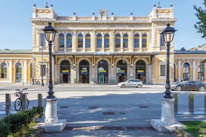 مكان جذب سياحي