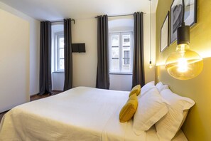 1 bedroom, WiFi, bed sheets - Tram apartment for 4 Guests ☆ Wifi (Trieste)