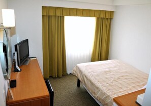 1 bedroom, desk, free WiFi, bed sheets