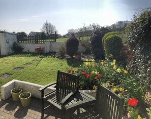 Terrace/patio - Little Mead (Tenby)