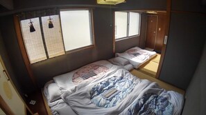 1 dormitorio, tabla de planchar con plancha, wifi gratis y ropa de cama