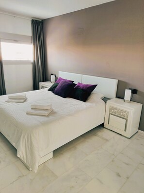 2 bedrooms, iron/ironing board, free WiFi, bed sheets