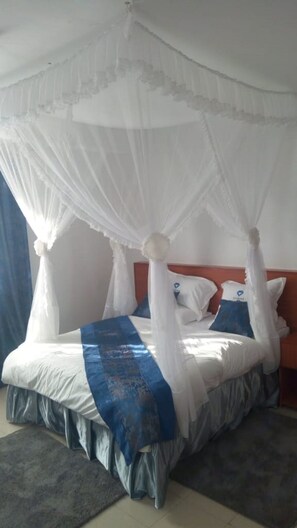 Dobbeltrom for 1 person | Skrivebord, blendingsgardiner, wi-fi (inkludert) og sengetøy