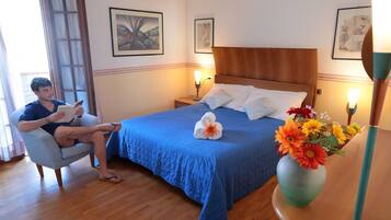 3 室のベッドルーム、WiFi