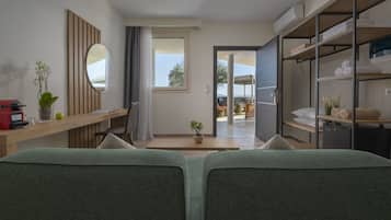 Premium Poolside room Sea View | 1 chambre, chambres insonorisées, Wi-Fi gratuit, draps fournis