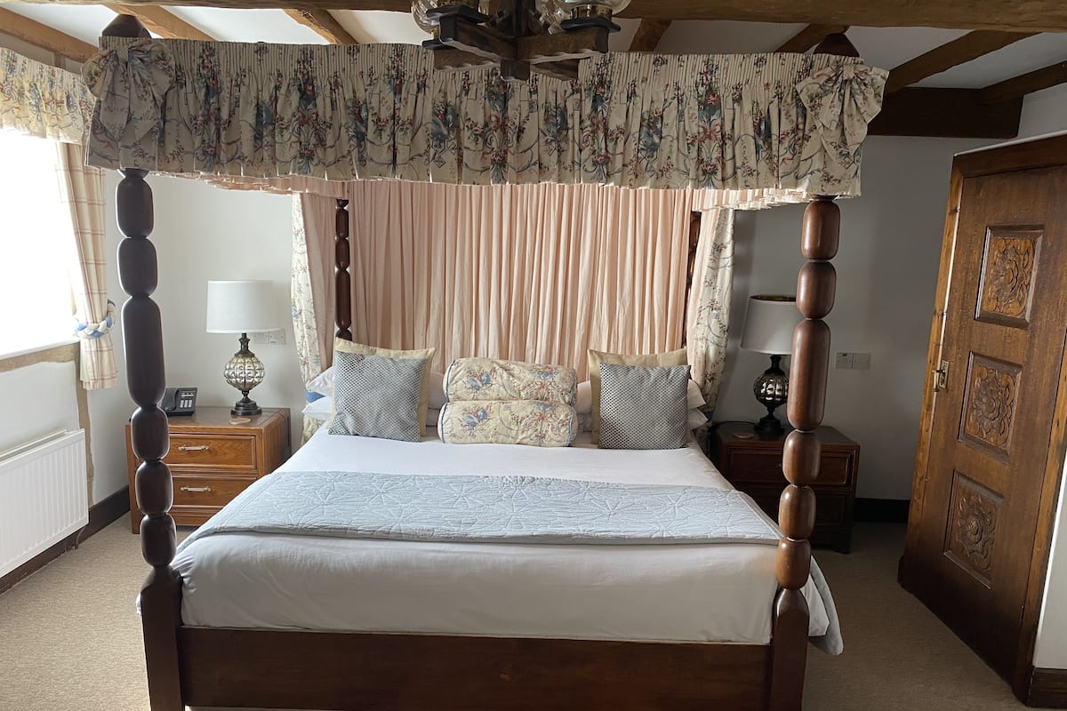 Superior tweepersoonskamer, 1 kingsize bed | Luxe beddengoed, individueel gedecoreerd, individueel gemeubileerd