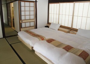 3 habitaciones, wifi gratis y ropa de cama 