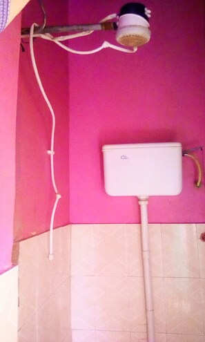 Standard Room | Bathroom