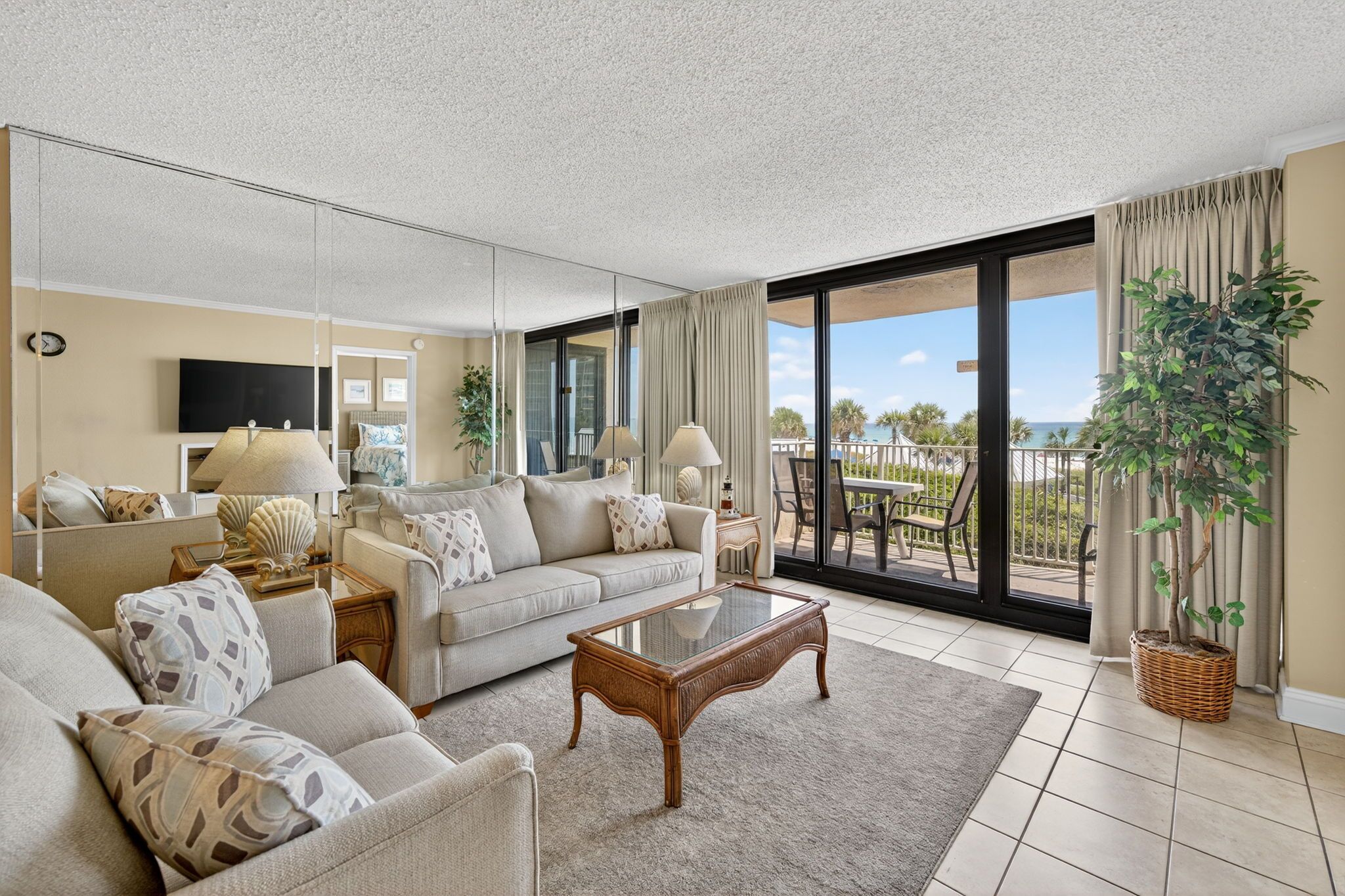 TV, DVD player, stereo, offices