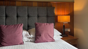 Comfort-dobbeltværelse | Skrivebord, mørklægningsgardiner, lydisolering, strygejern/strygebræt