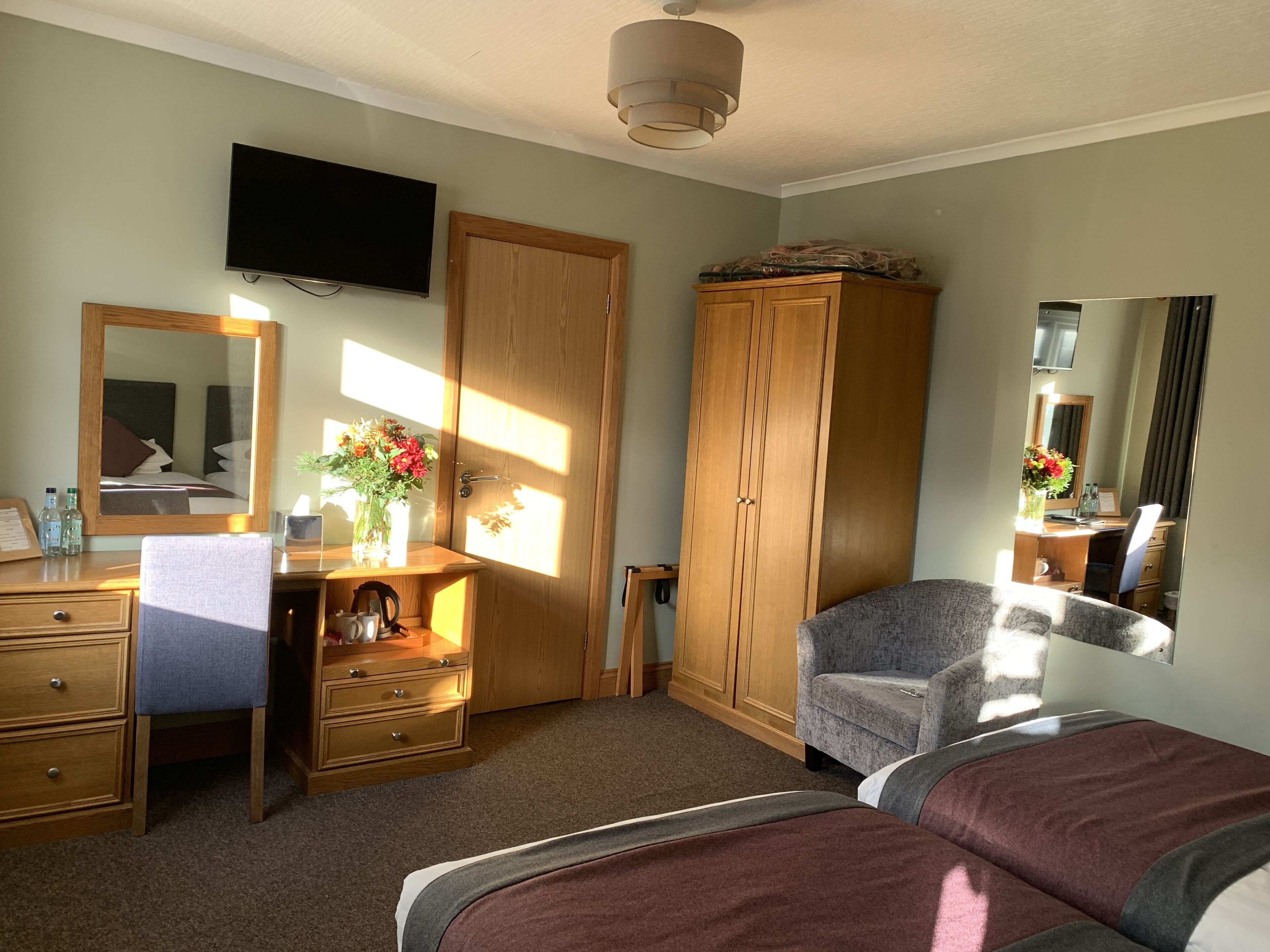 twin room | 1 bedroom, desk, blackout curtains, soundproofing