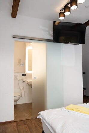 Bathroom - Die Bruckmühle (Valley)