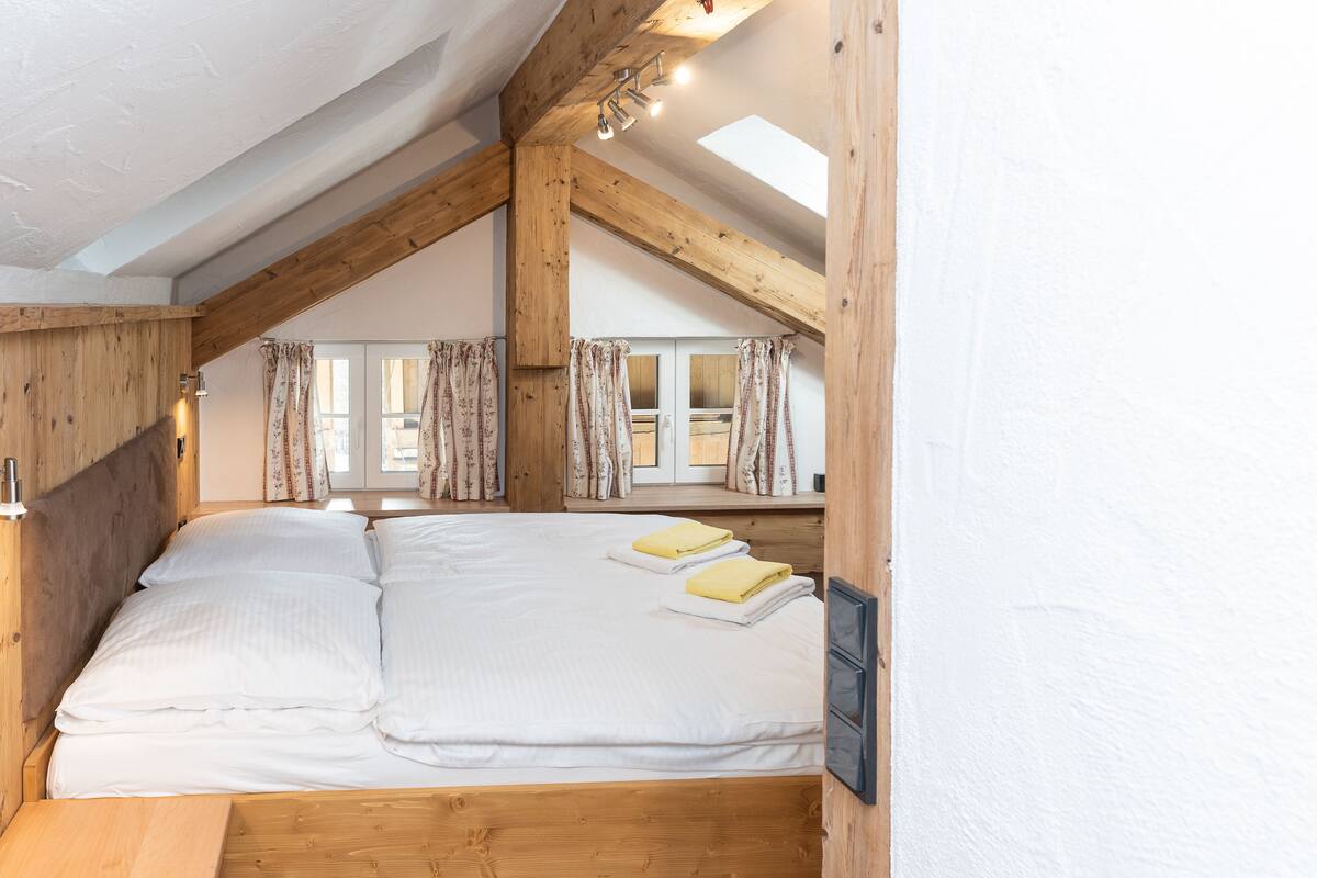 Apartment, 1 Bedroom | WiFi (free), bed sheets