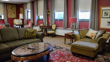 Habitación Deluxe | Tabla de planchar con plancha, cunas gratuitas y camas extra gratis