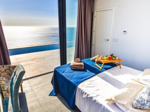 4 bedrooms, iron/ironing board, Internet, bed sheets - Magnificent 4 bedroom villa with stunning views (Salobreña)