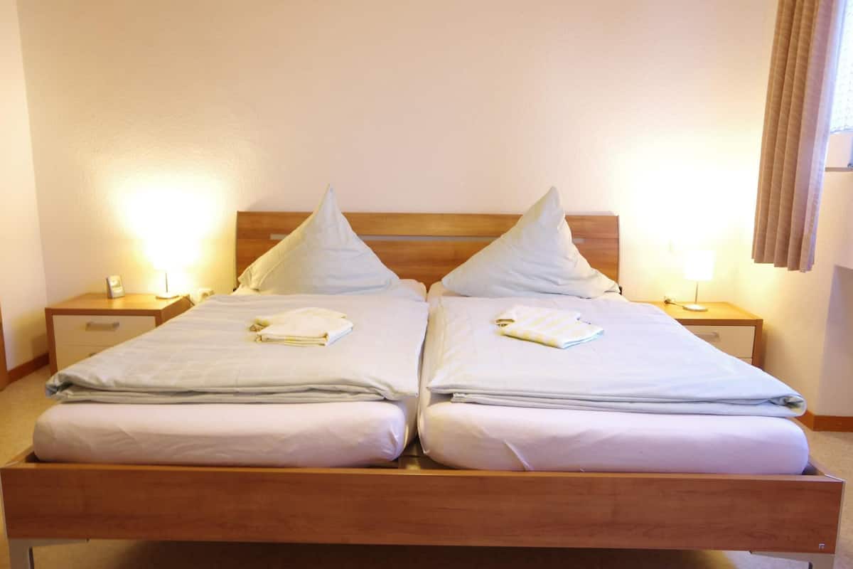 Triple Room, Shared Bathroom (Zimmer-3) | Premium bedding, free WiFi, bed sheets