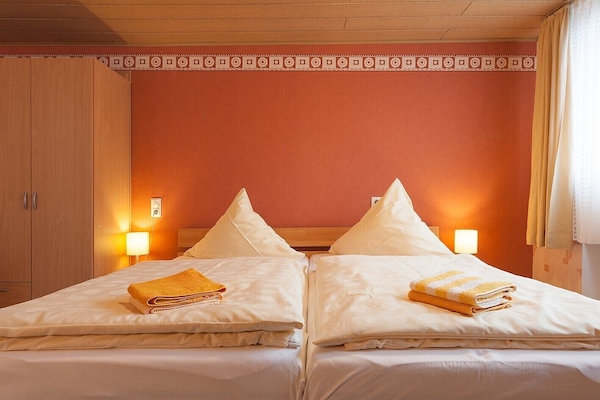 Ropa de cama de alta calidad, wifi gratis y ropa de cama