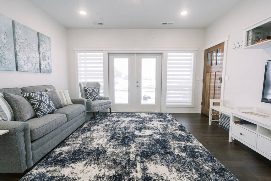Belle Suite Principale Et Cuisine Complète Dans Une Nouvelle Maison - Washington