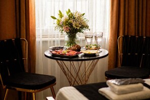 City Double Room | Living area - Luka Suit (Istanbul)