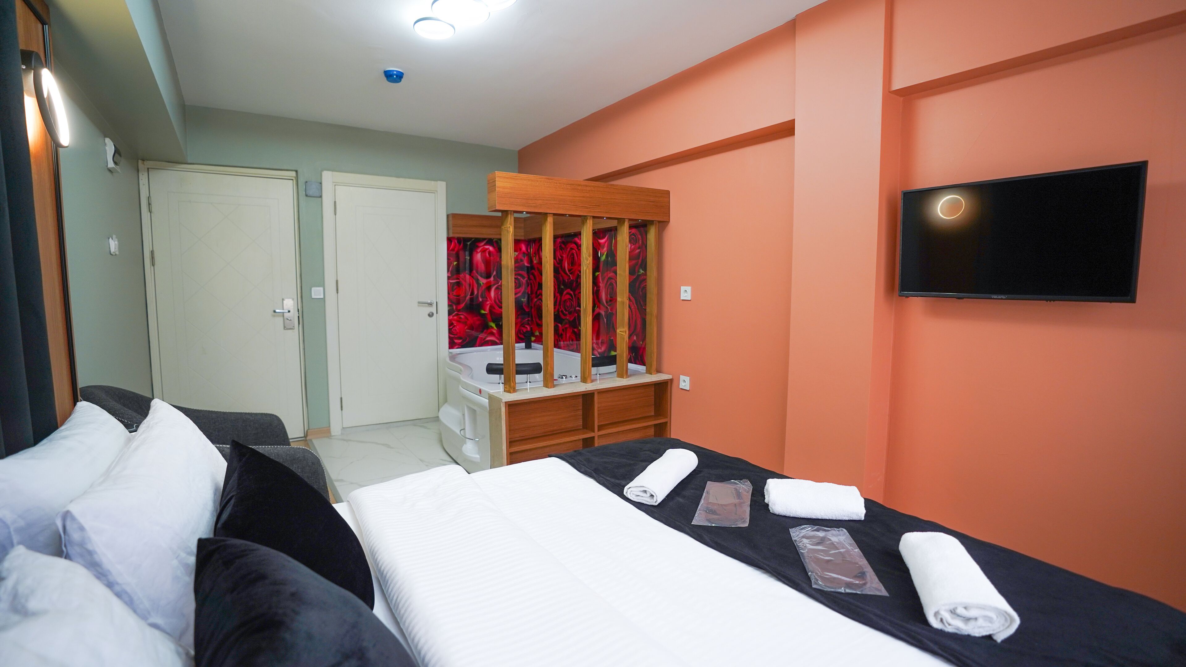 Photo - Luka Suit Hotel