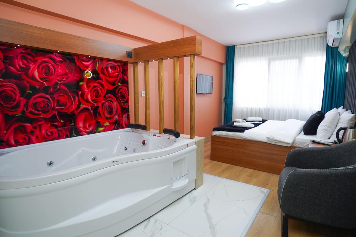 Exclusive Room, 1 Katil Kelamin (Double) | 2 bilik tidur, bar mini, kalis bunyi, seterika/papan seterika