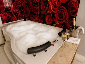 Exclusive-Zimmer, 1 Doppelbett | Badezimmer | Dusche, Regendusche, Haartrockner, Bademäntel