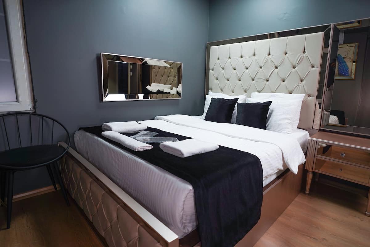 Economy Room | 2 bilik tidur, bar mini, kalis bunyi, seterika/papan seterika