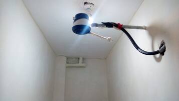 Standard Room | Bathroom shower