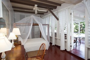 Interior detail - Beachcliff Villa Negril (Negril)