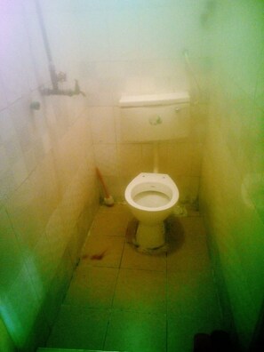 Double Room Single Use | Bathroom - Tripple Arrow Guest House (Nairobi)