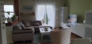 Televisión, libros y estéreo 