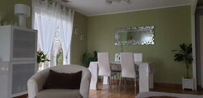 Televisión, libros y estéreo 