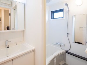 Hair dryer, towels